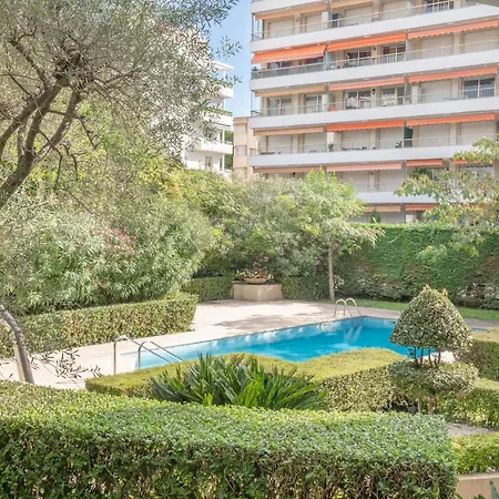 Apartment Le Parisien By Winsome Destination *